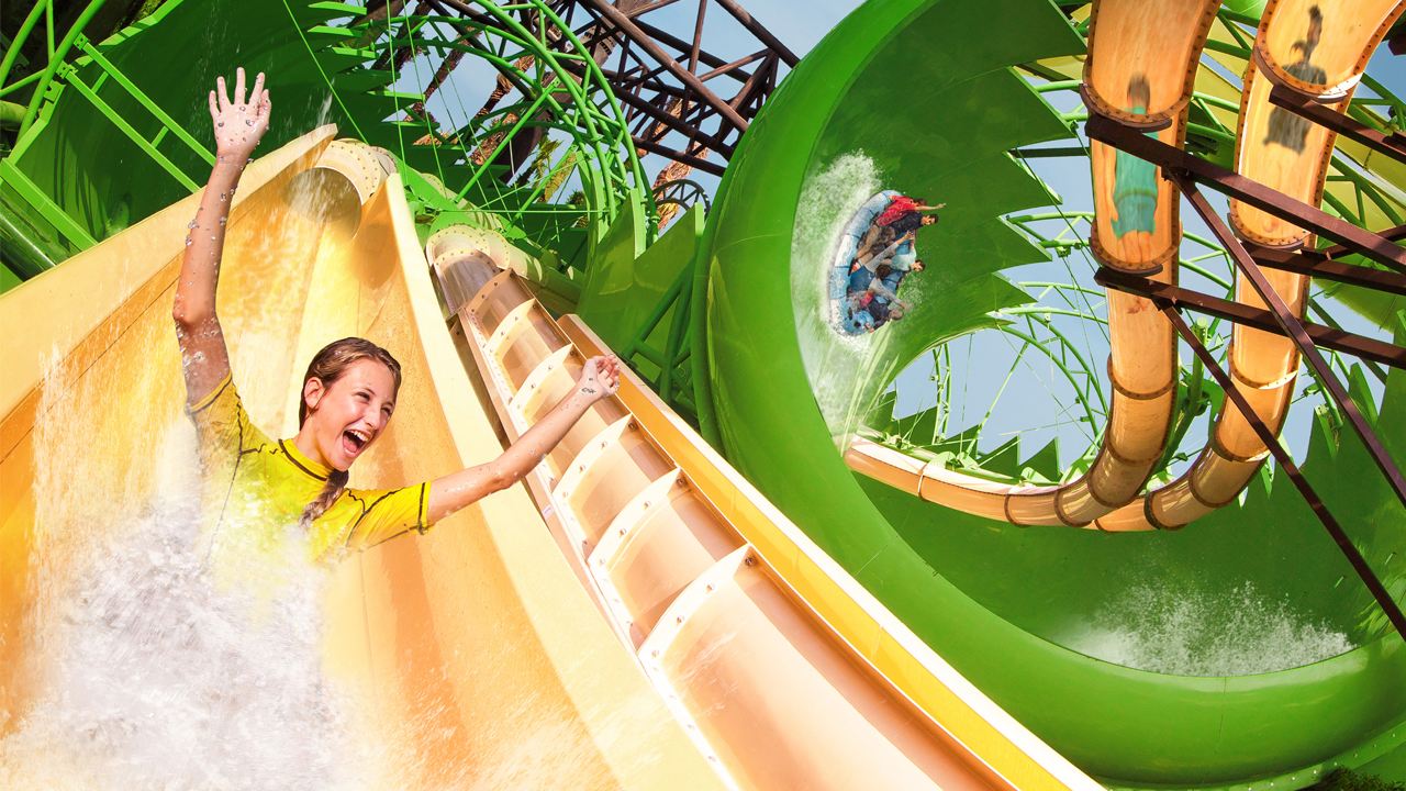 سرسره های هیجانی پارک آبی آتلانتیس